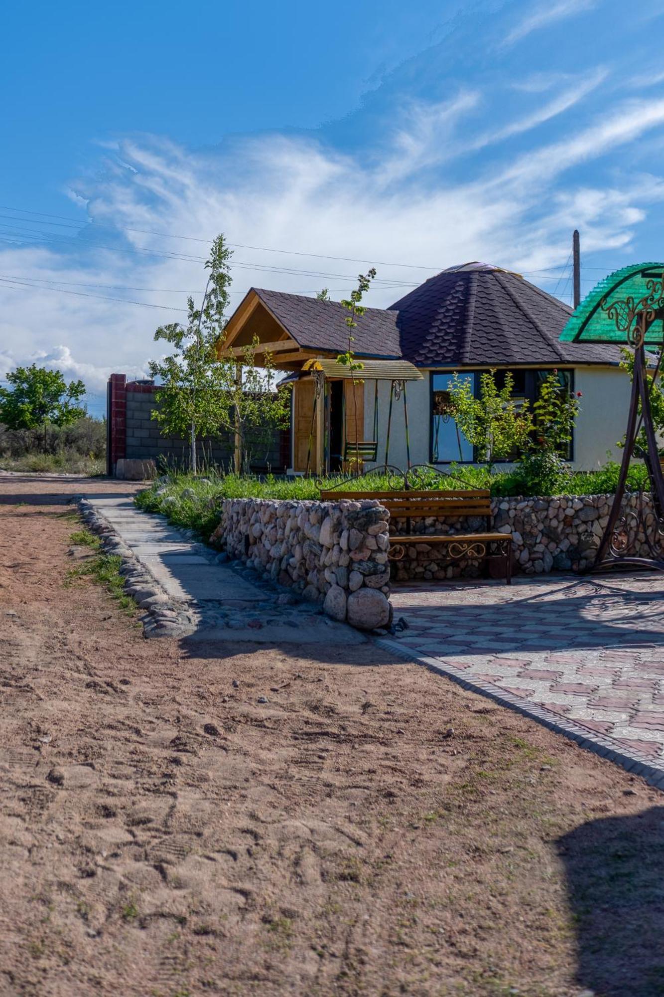 Svetlana Guest House Bokonbayevo Exterior foto