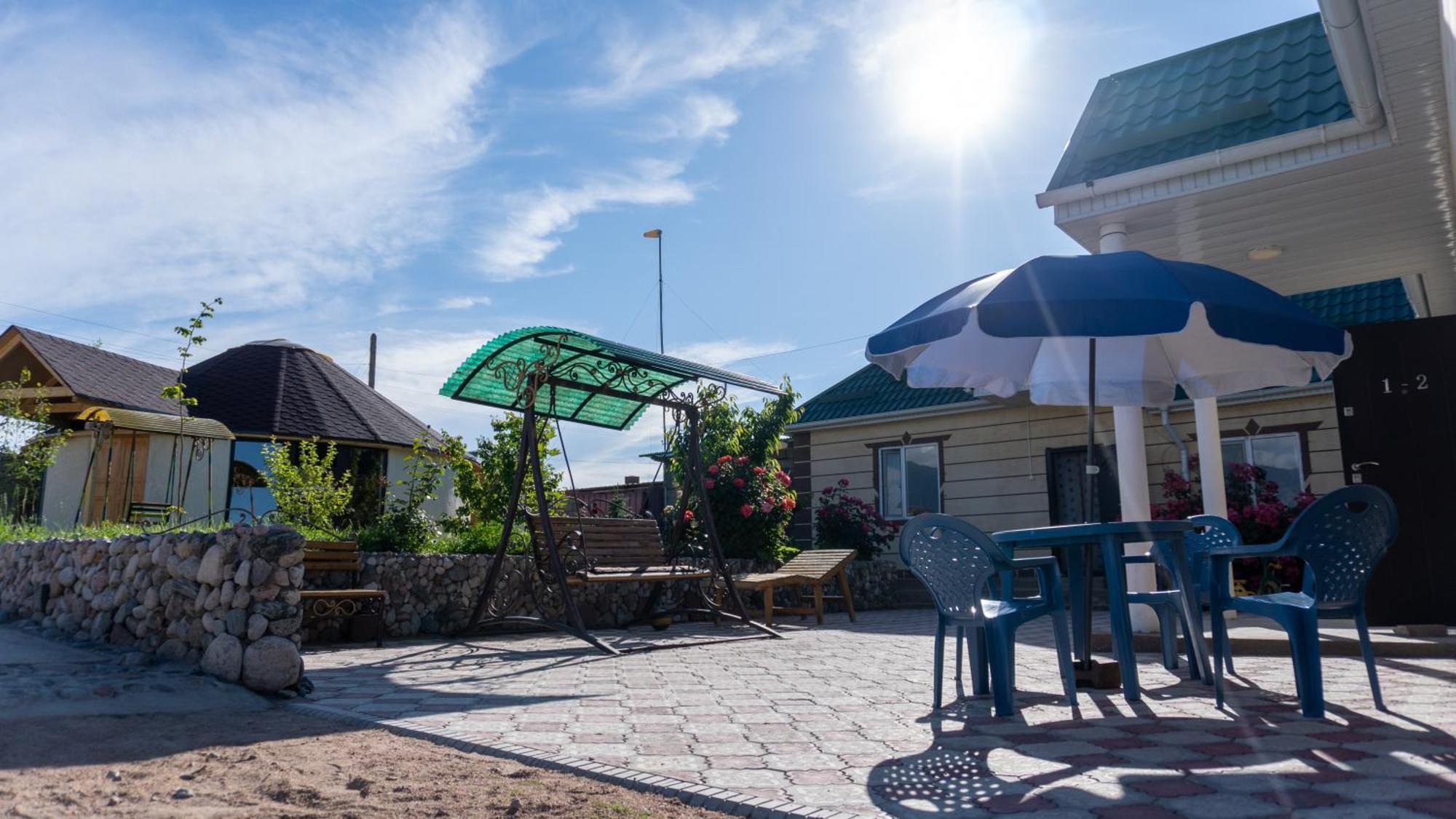 Svetlana Guest House Bokonbayevo Exterior foto